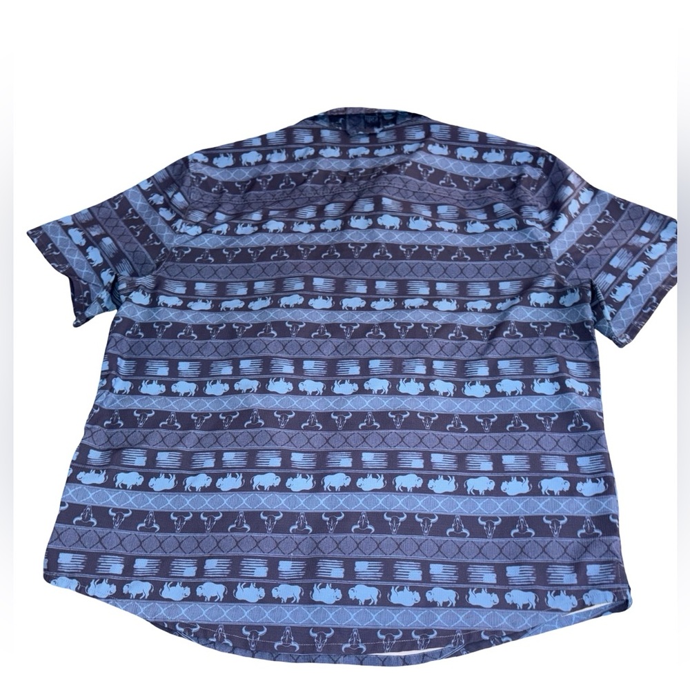 Sun River Clothing Co XL Button-Up Shirt Blue Western Buffalo Print Short Sleeve - Picture 2 of 10